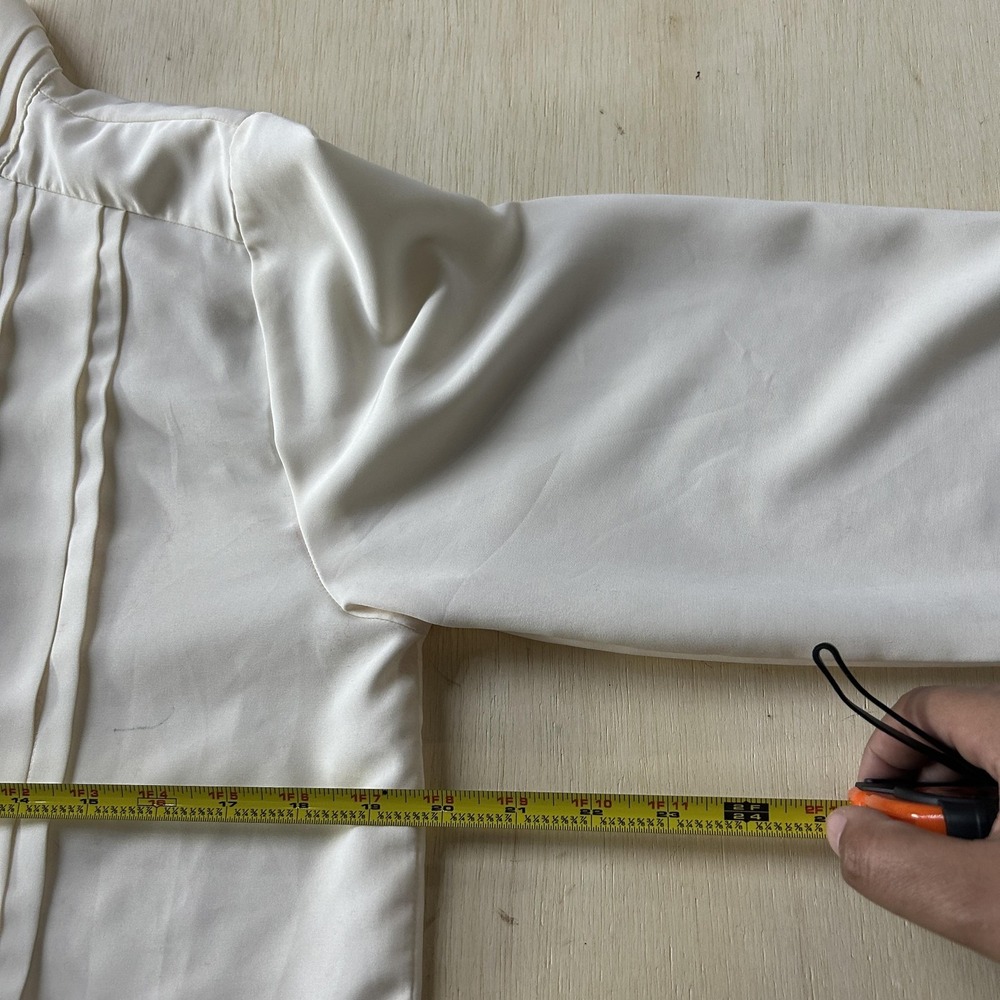 Vintage Blouse Womens Medium White V Neck Long Sleeve Cropped Satin Pleated Top - Picture 6 of 8